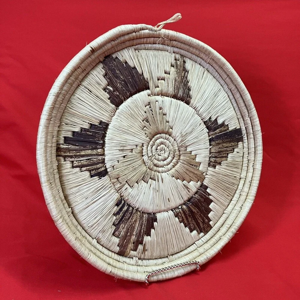 Vintage Banana Bark Basket Coiled Plate / 12